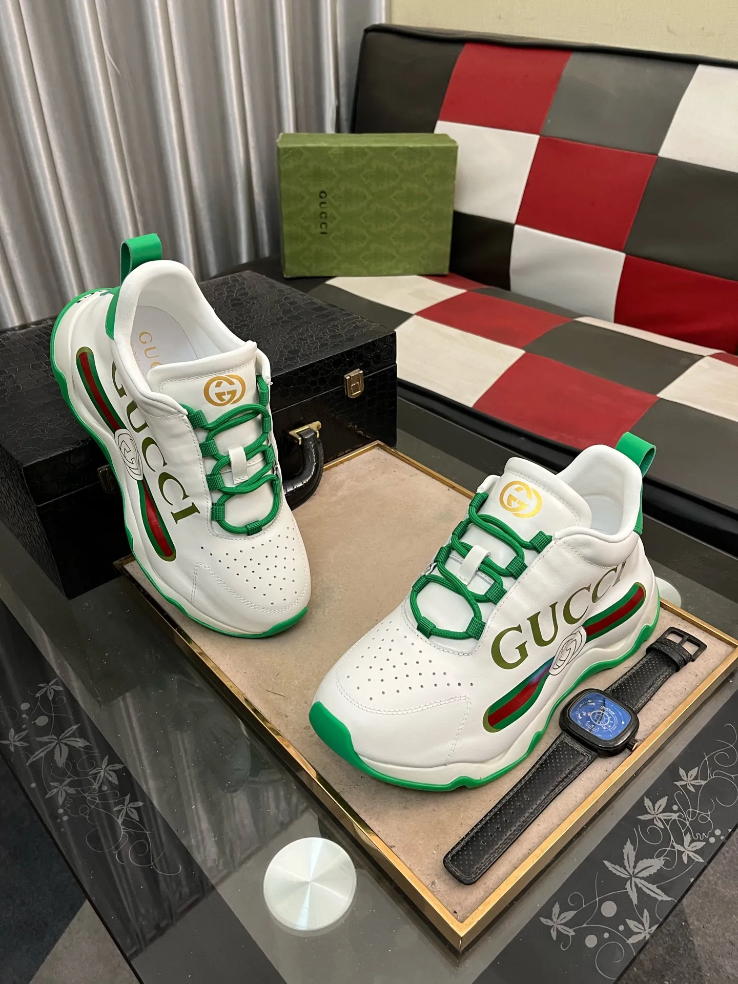 Men's shoes 💰640⌚️⌚️[Gucci] Gucci's latest casual men's shoes, welcome to 1:1 comparison, the most popular Hong Kong counter casual shoes, counter quality, support inspection, high-quality workmanship, the upper is made of Italian imported calfskin, breathable mesh insole original fashion sports outsole, casual fashion, high-end quality, size: 38-442️⃣Colors available